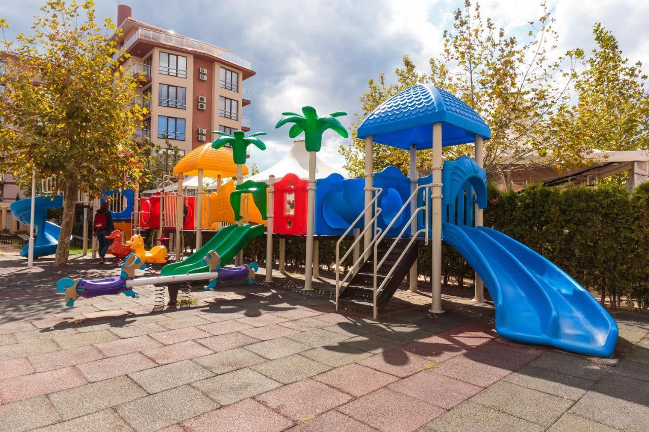 Tarsis Club & Aquapark Hotel de apartamente Sunny Beach